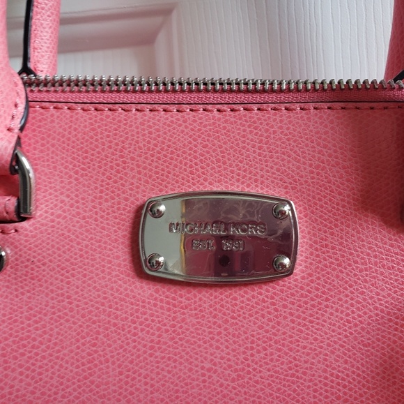 Never used Michael Kors Crossbody - Picture 2 of 5